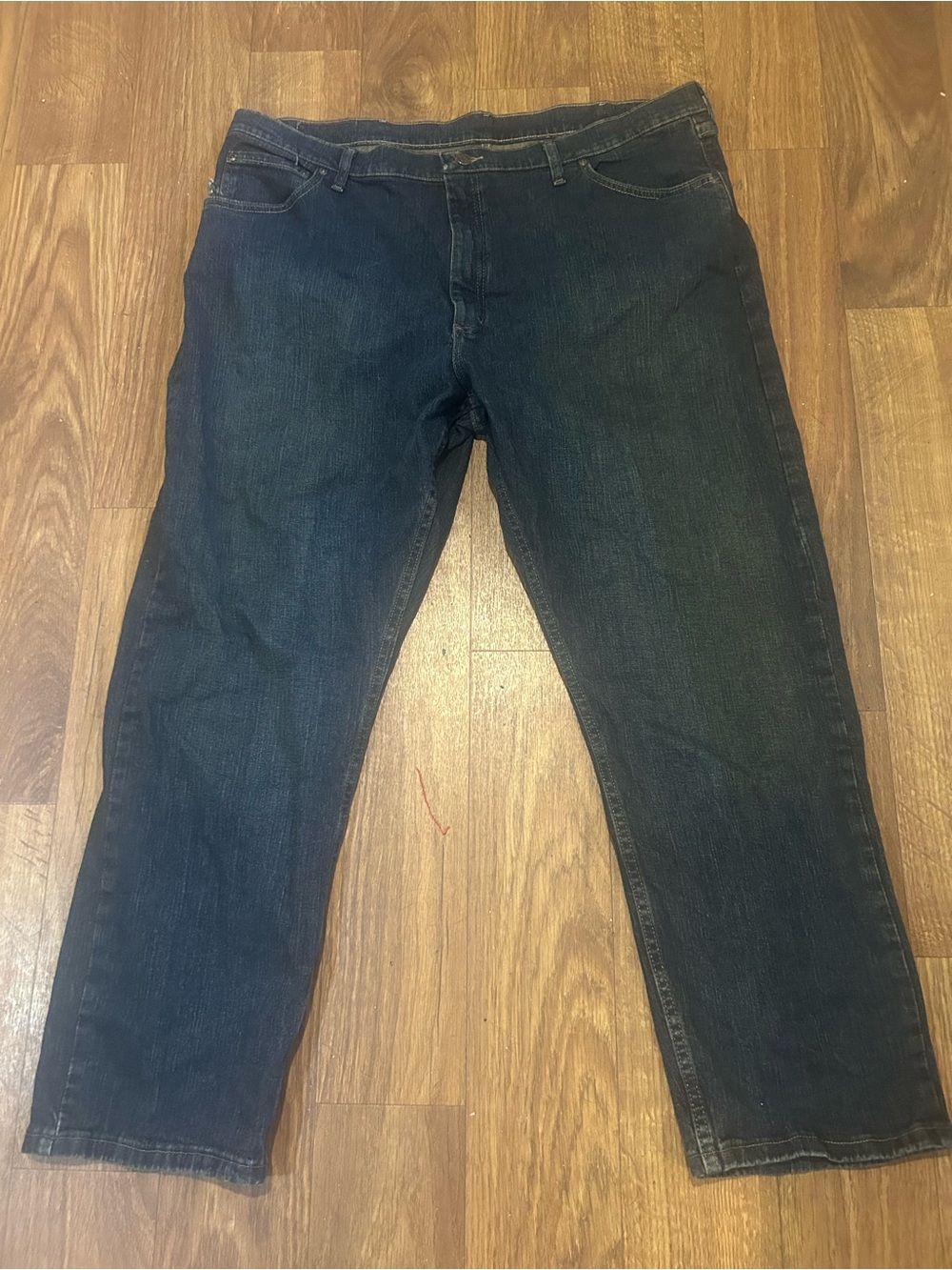 Wrangler Men's Dark Blue Relaxed Jeans size 42/30 relaxed fit